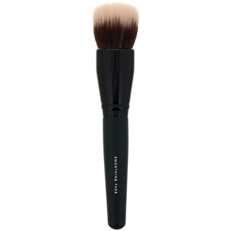 Makeupborstar, Makeup: Bare Minerals, Smoothing Face Brush, 1 Brush