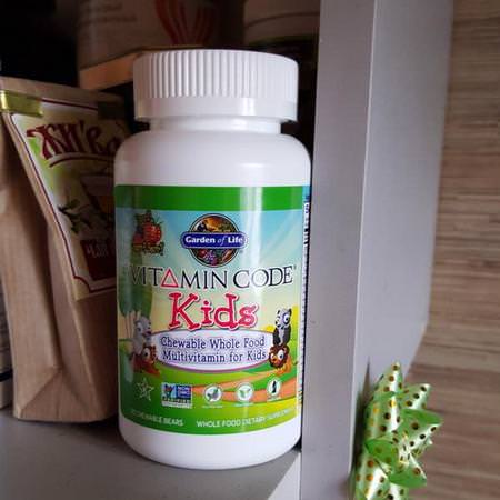 Garden of Life, Vitamin Code, Kids, Chewable Whole Food Multivitamin for Kids, Cherry Berry, 30 Chewable Bears