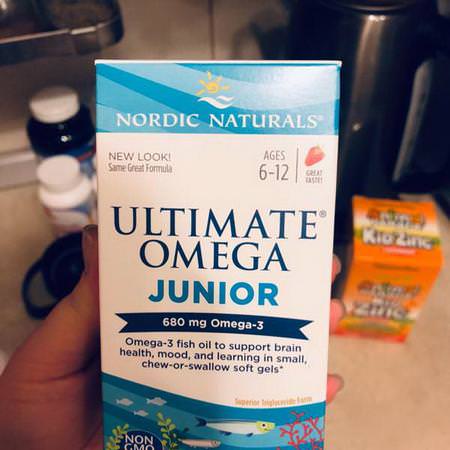 Nordic Naturals, Ultimate Omega Junior, Strawberry, 680 mg, 90 Mini Soft Gels