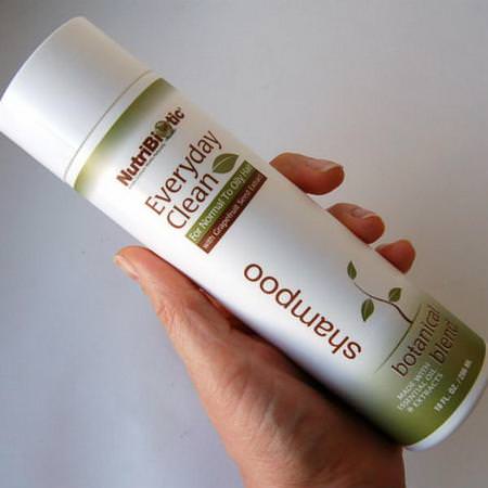NutriBiotic, Everyday Clean, Shampoo, Botanical Blend, 10 fl oz (296 ml)